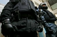При обыске в Одесском горсовете заблокировали жителей дома