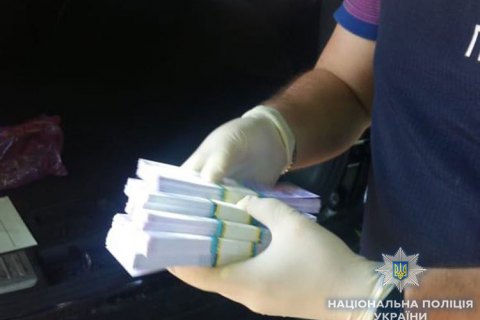 Депутат Кропивницкого горсовета из БПП попался на взятке 5,5 тыс. долларов