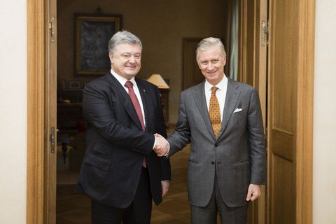 Порошенко пригласил короля Бельгии в Украину
