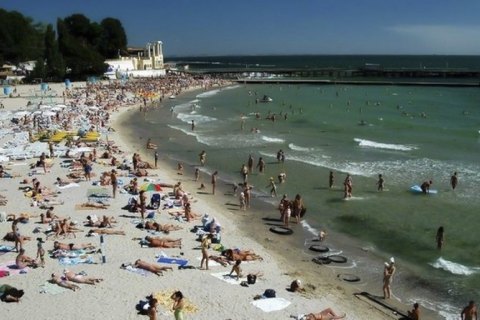 Одесская ОГА хочет перенести начало учебного года ради продления курортного сезона