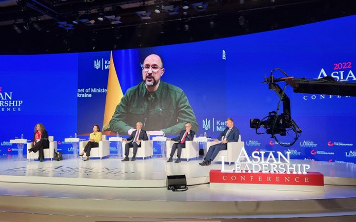 Шмигаль закликав корейський бізнес, який покинув російський ринок, переносити виробництва в Україну