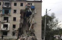 Окупанти влучили в багатоповерхівку у центрі Слов'янська