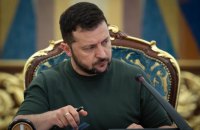 Зеленський обговорив ситуацію на фронті та подальші дії із Сирським та Умєровим