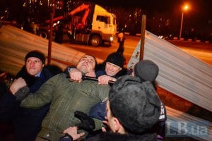 Милиция задержала семь противников стройки на Осокорках