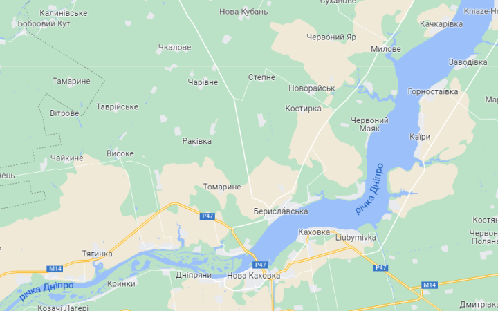 Окупанти відбирають у мешканців Херсонщини автомобілі і вивозять крадене майно