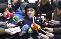 Верховный суд Испании постановил арестовать соратницу Пучдемона, бежавшую в Швйцарию
