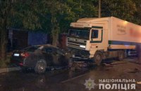 В Кременчуге легковушка столкнулась с грузовиком и загорелась, два человека погибли