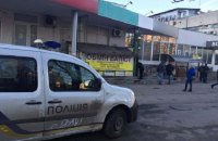 В Киеве мошенник за 15 минут открыл фальшивый обменник и чуть не украл $45 тыс. 