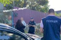 На Миколаївщині за 3 тисячі доларів чоловіків під виглядом “волонтерів” переправляли за кордон
