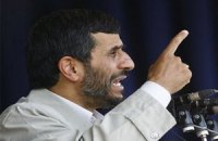 Ахмадинеджаду пригрозили импичментом за неуважение к парламенту