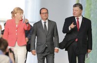 Порошенко анонсировал телефонный разговор с Меркель и Олландом