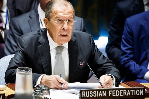Лавров назвал "невыносимой" работу российских офицеров в СЦКК на Донбассе