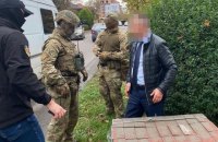 Заместителя главы Закарпатского облсовета поймали на взятке в более полумиллиона гривень