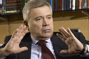 "Лукойл" счел технически невозможным снижение добычи нефти в РФ
