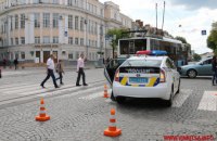 В Виннице патрульные сбили девушку на пешеходном переходе