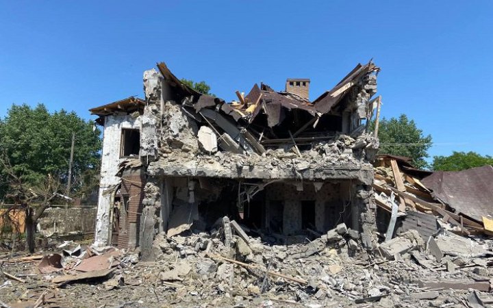 Окупанти обстріляли Антонівку на Херсонщині, є поранений