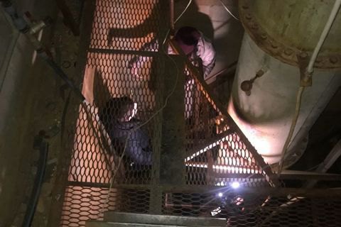 В Киевской области нашли подземный спиртзавод, замаскированный под овечью ферму