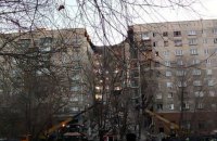 В российском Магнитогорске из-за взрыва газа обрушился подъезд многоэтажного дома