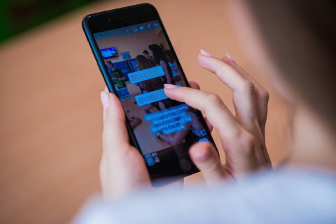 Местные власти препятствует развитию мобильной связи, - Минцифры