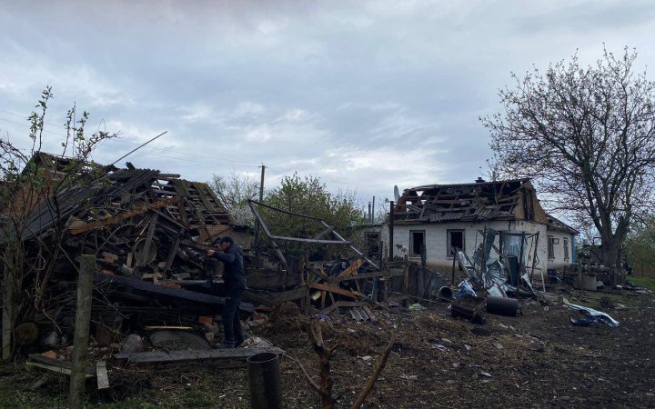 На Полтавщині унаслідок падіння уламків ворожого БпЛА пошкоджені будинки, троє людей постраждали
