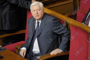 Пшонка не получал документов об иске Луценко в американский суд 