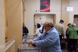 Центризбирком отложил объявление победы "регионала" в 184 округе