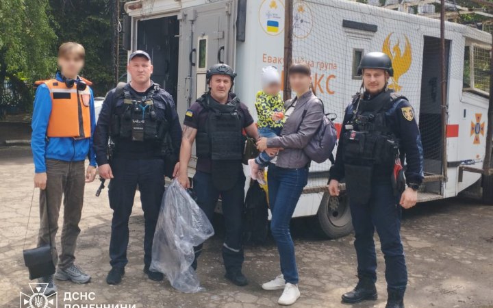 З прифронтової Дружківки Донецької області евакуювали чотирьох людей