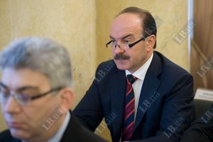 Львовского губернатора сняли из-за свиста на стадионе
