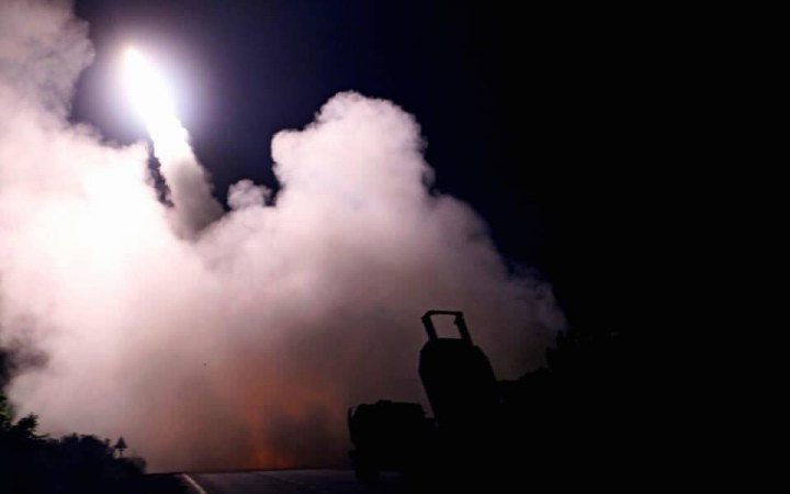 "Рашисти засинають - прокидається Himars": на Херсонщині розклеїли нові листівки з погрозами для окупантів