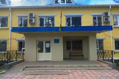 Ирпенский горсуд получит выговор за туалет на улице