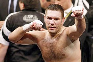 "Белый Тайсон" стал чемпионом WBA в Грозном
