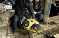 На Одещині ДБР викрило посадовця Укртрансбезпеки, який "заробляв" мільйони на поборах із зернотрейдерів 