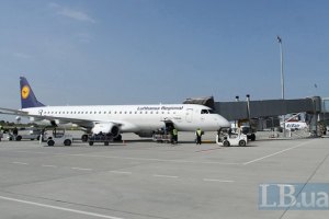Украинцы стали больше летать самолетами
