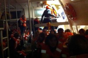 Спасатели нашли на лайнере Costa Concordia трех живых человек