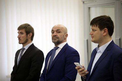 Суд оголосить рішення про відсторонення Мангера завтра вранці