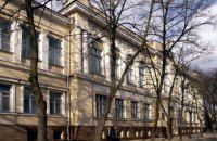 Харьковский художественный: мавзолей против музея