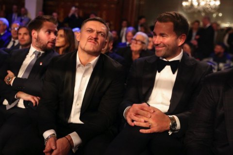 Став відомий новий, цікавий поворот в сазі про чемпіонський бій Усика в хевівейті