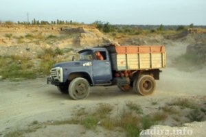На водителя грузовика завели дело из-за избиения нардепа