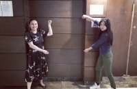 В Казахстане задержали активистку за фото с воображаемым плакатом