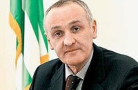 Президент Абхазии согласился на отставку правительства