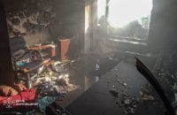 РФ атакувала FPV-дроном багатоповерхівку на Харківщині, є постраждала