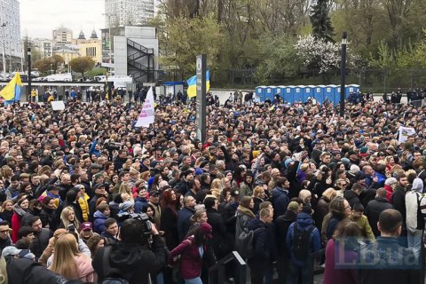СБУ насчитала 15 тыс. человек на несостоявшихся дебатах на "Олимпийском"