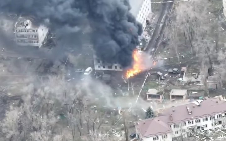 Під Бахмутом Сили оборони знищили склад боєкомплекту і техніку росіян