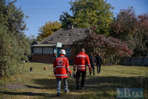 Кількість вибухів на арсеналі під Ічнею скоротилася до трьох на годину