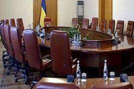 Парадокси перехідного періоду