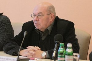 Радикальные реформы в образовании сломают общество, - эксперт