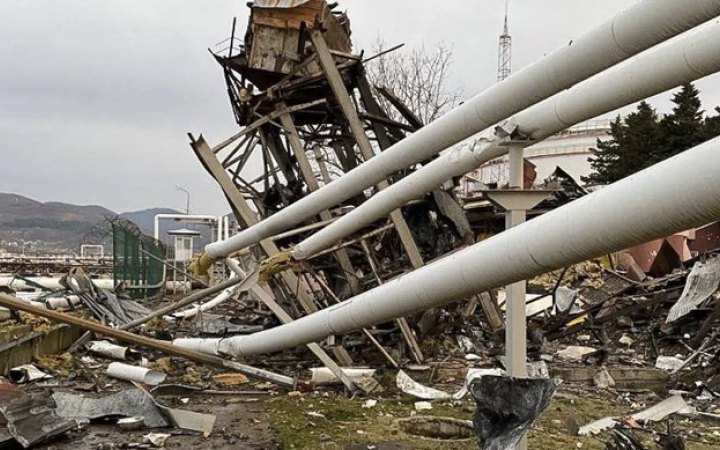 Reuters: після атаки українських дронів НПЗ в Туапсе зупинив свою роботу