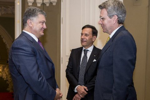Порошенко попрощался с послами США и Италии, завершившими работу в Украине