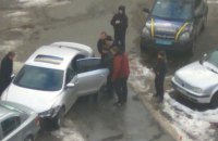 У Вишневому невідомі відкрили стрілянину біля супермаркету