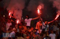 Журналист за 200 гривен пронёс файера на "Олимпийский", - директор стадиона